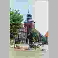 91-1021 Belgard, der wuchtige Turm der Kirche.jpg